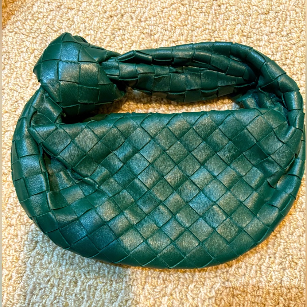 Rainforest green Bottega veneta mini Jodie bag in like new condition